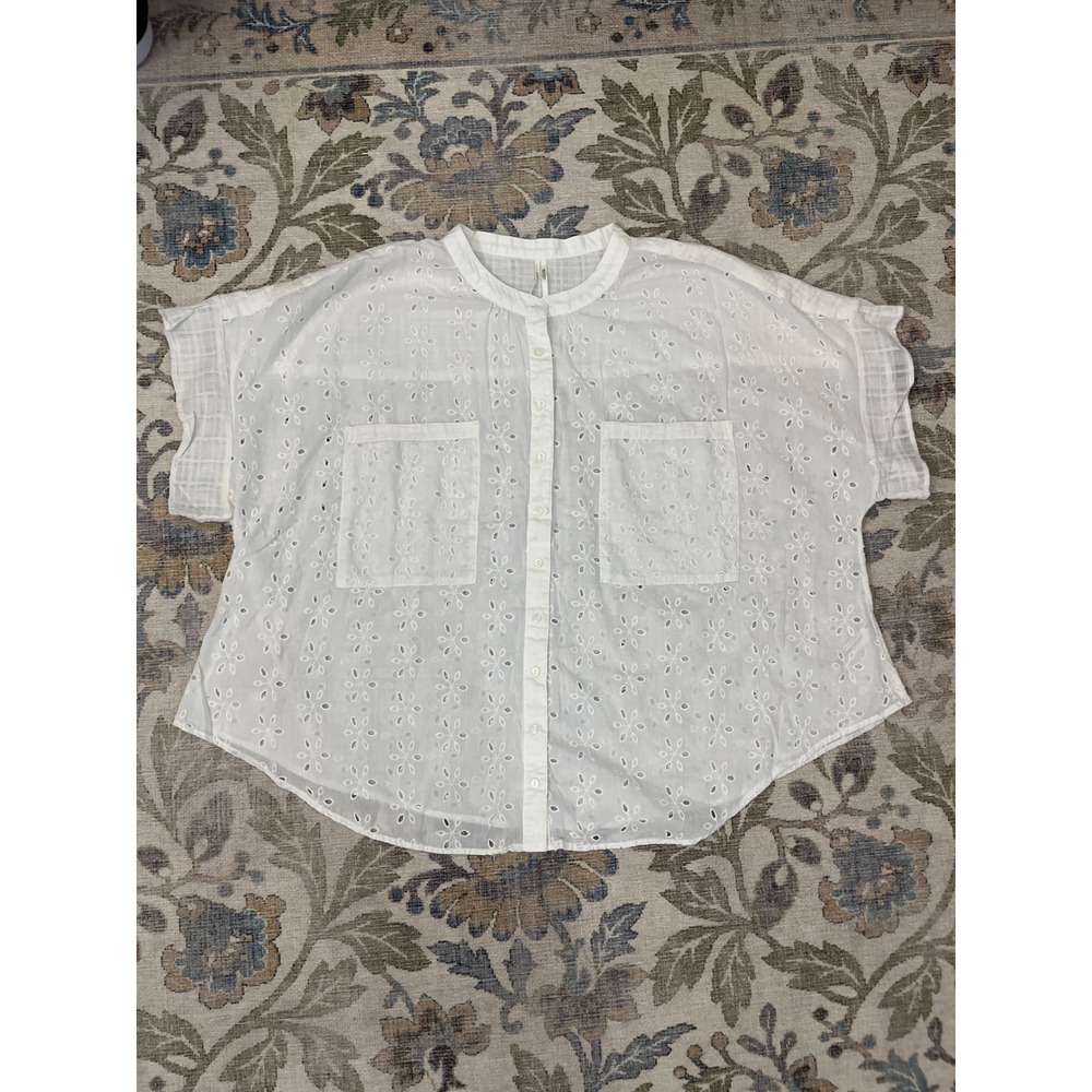 Anthropologie Eyelet Button Down Top Womens 1X White Short Sleeve Excellent Boho